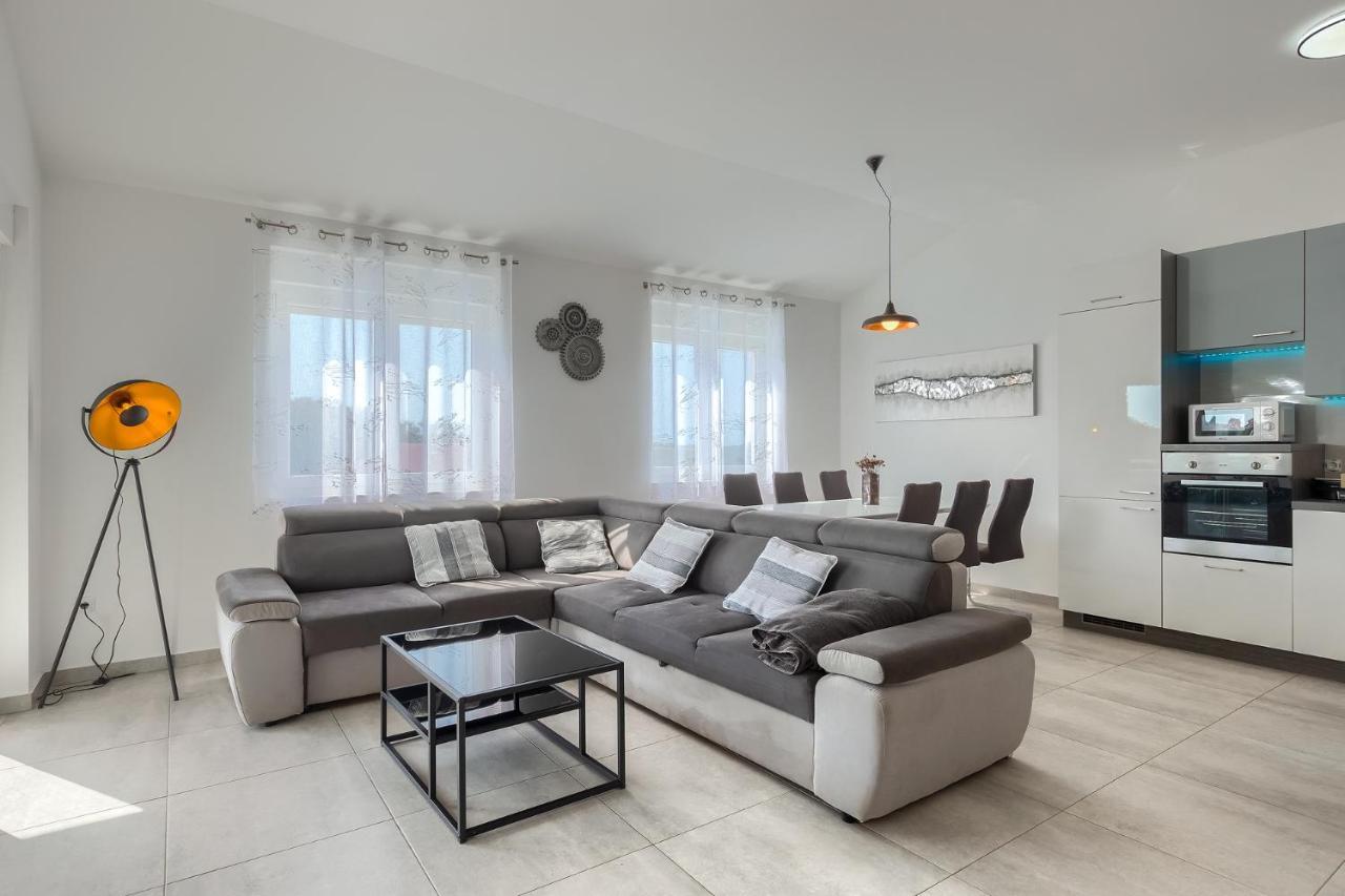Apartments Medulin 2217 Екстериор снимка