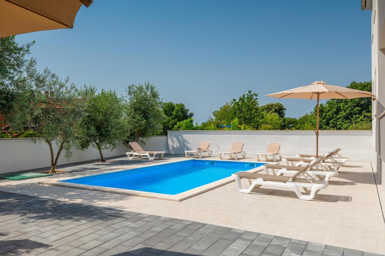 Apartments Medulin 2217 Екстериор снимка