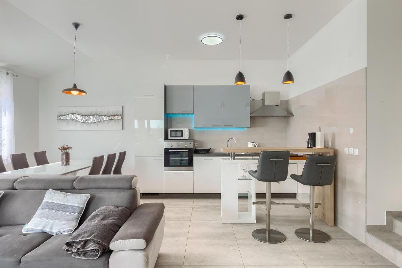 Apartments Medulin 2217 Екстериор снимка