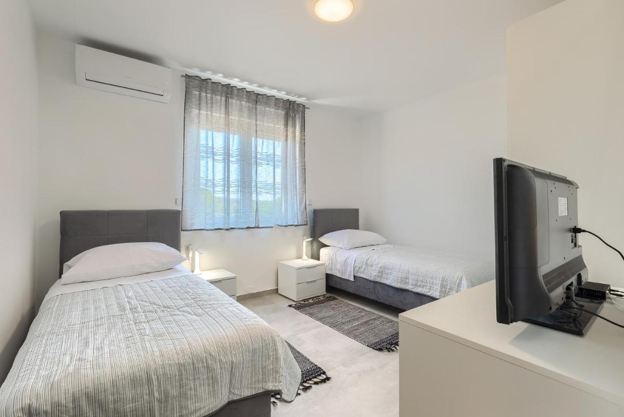 Apartments Medulin 2217 Екстериор снимка