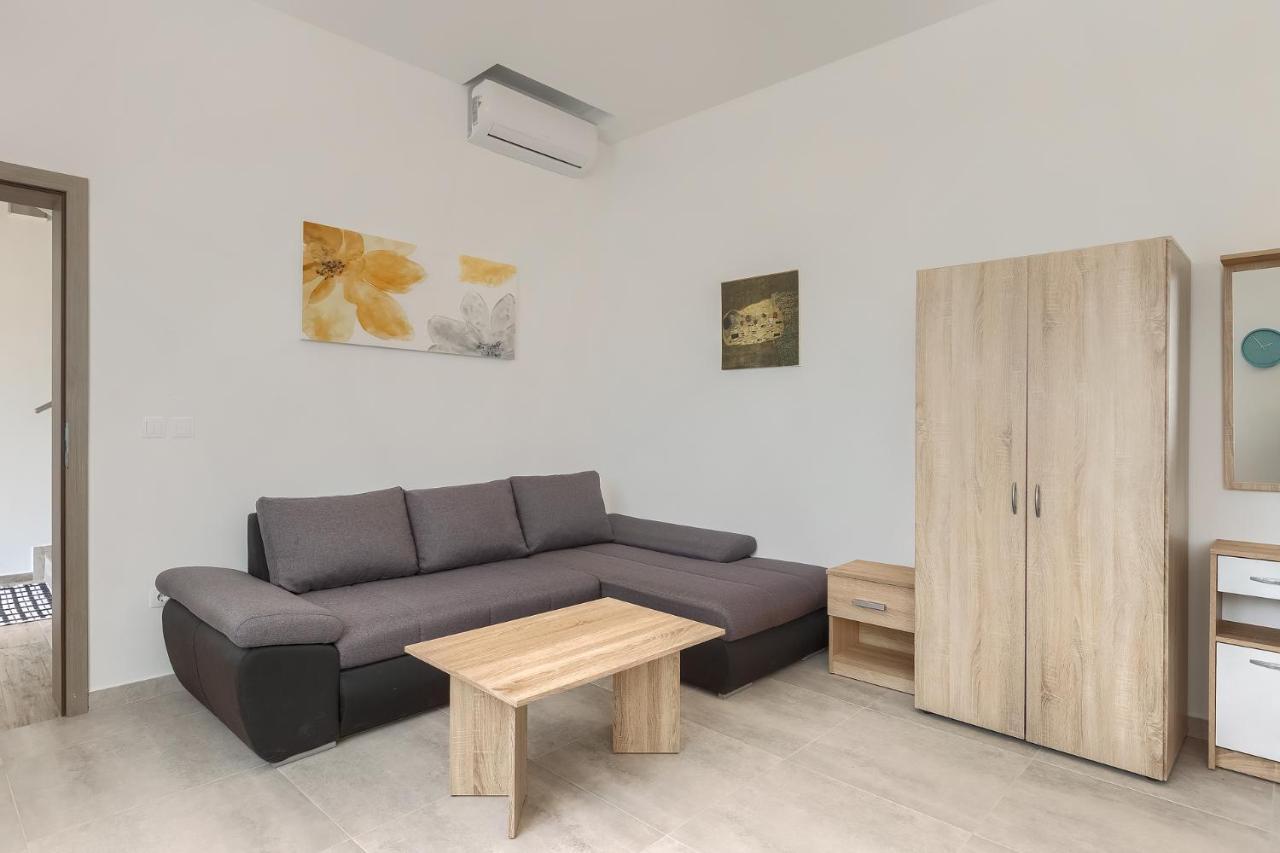 Apartments Medulin 2217 Екстериор снимка