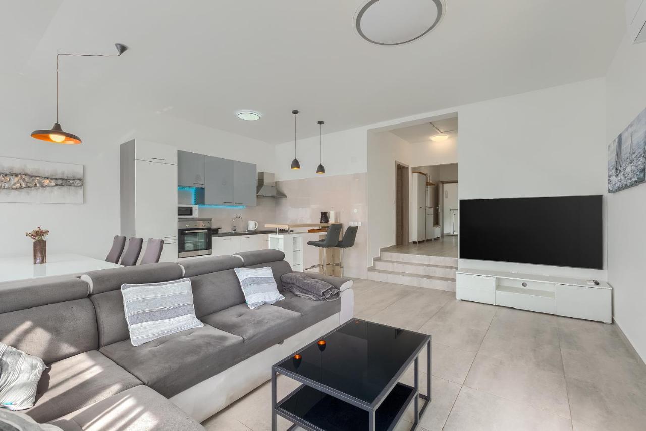 Apartments Medulin 2217 Екстериор снимка