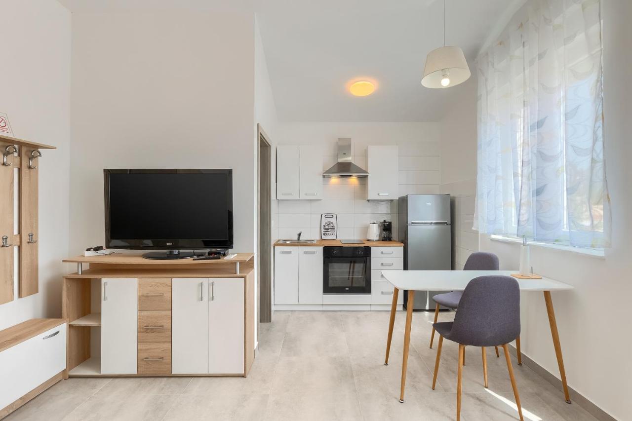 Apartments Medulin 2217 Екстериор снимка